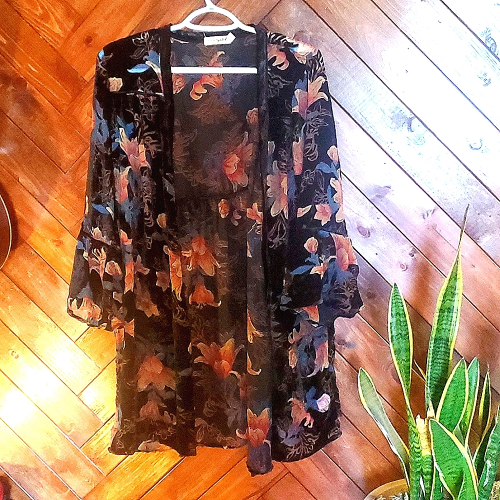 Live to be spoiled burnout velvet lightweight jacket, size market as large.